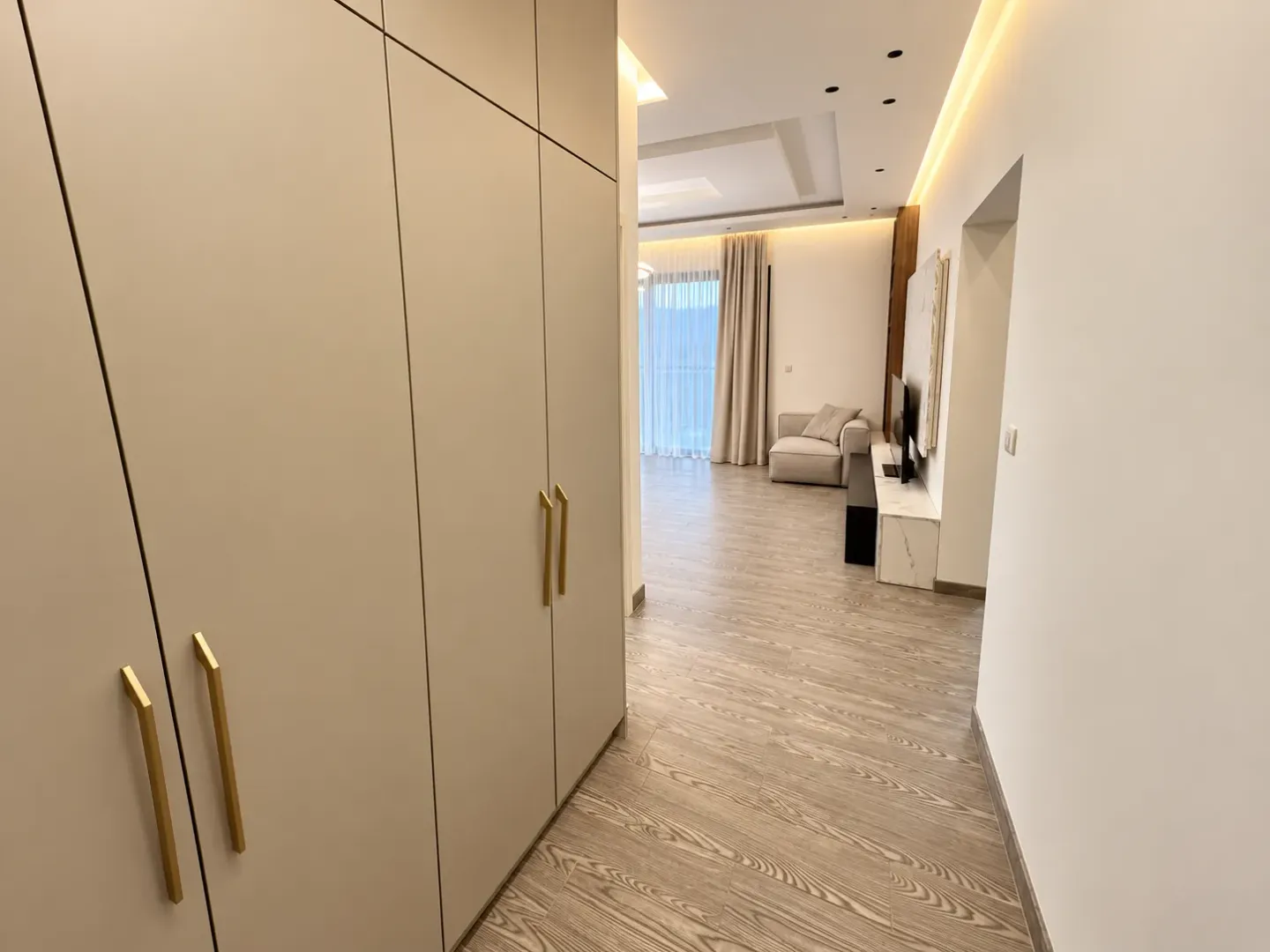 Rent, three bedroom apartment, 120m², Ivanovići, Budva