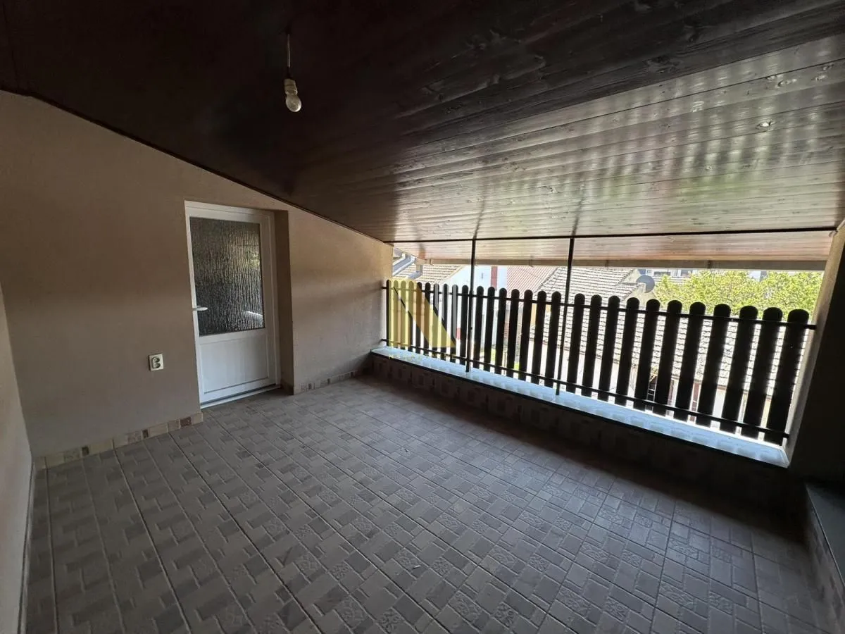 Prodaja, kuća, 175m², Centar, Zrenjanin