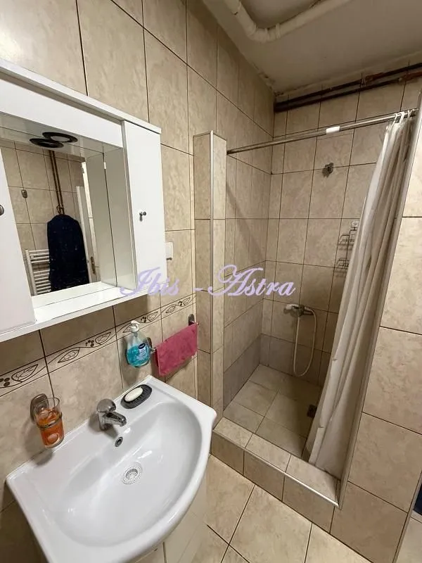 Izdavanje, dvosoban stan, 55m², Karaburma, Palilula Sve Podlokacije