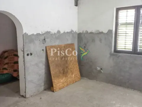 Izdavanje, poslovni prostor, 150m², Masline, Podgorica - image 5