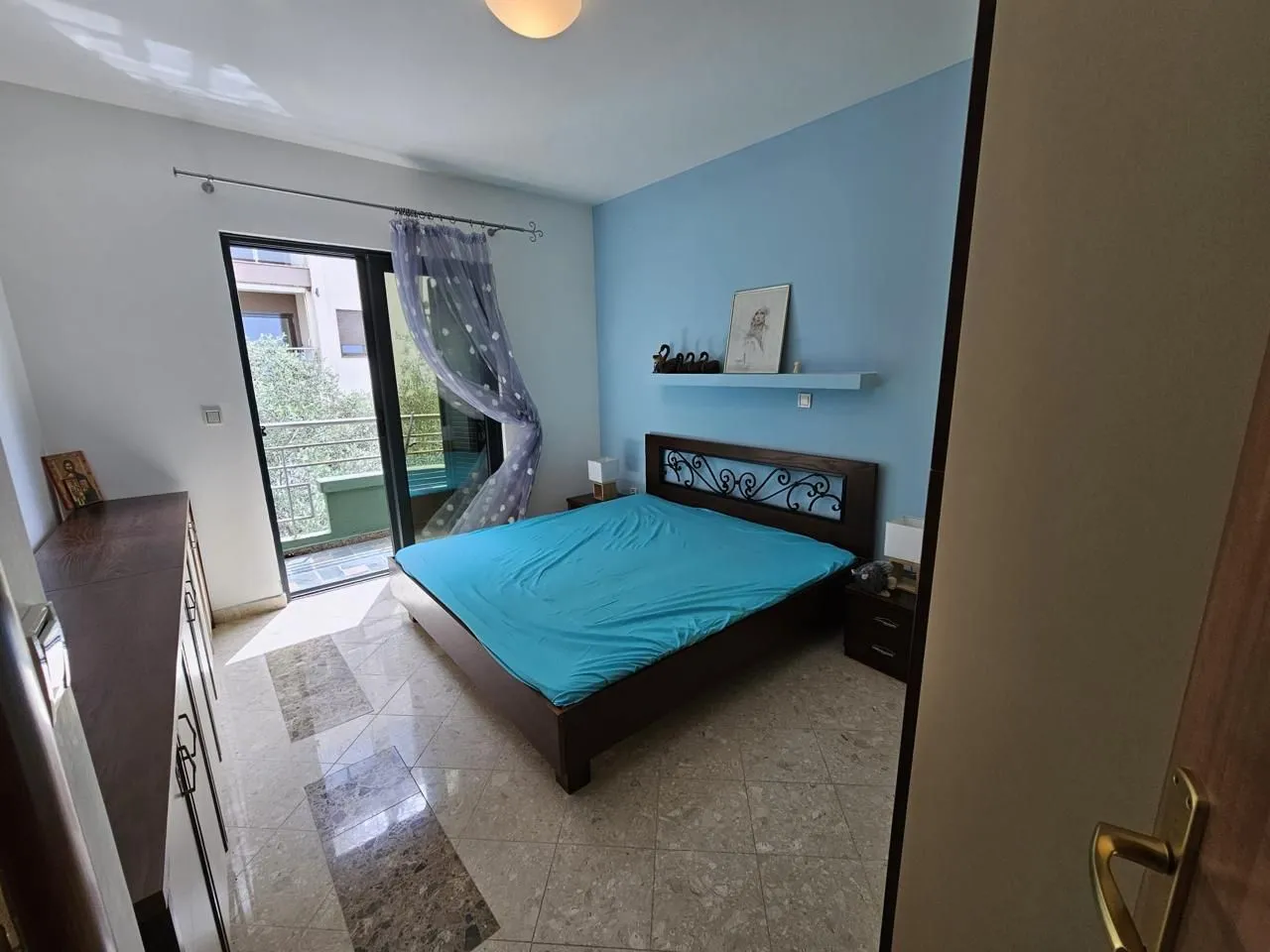 Izdavanje, stan, 149m², Pržno, Budva