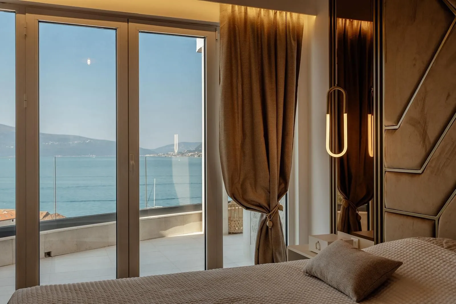 Rent, three bedroom apartment, 149m², Donja Lastva, Tivat