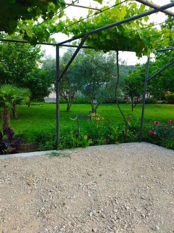 Sale, house, 400m², Bar, Crna Gora