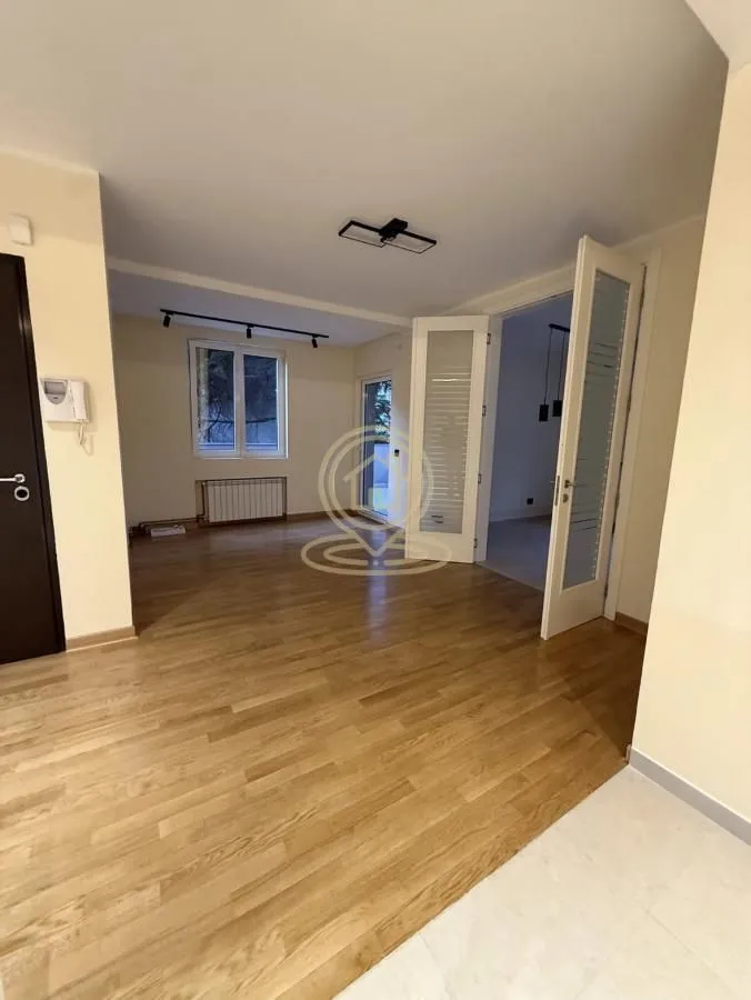 Prodaja, četvorosoban stan, 123m², Voždovačka Crkva, Voždovac Sve Podlokacije