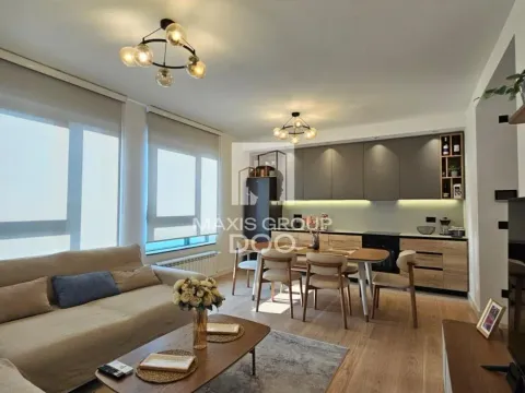Izdavanje, trosoban stan, 81m², Savski Venac, Beograd - image 6