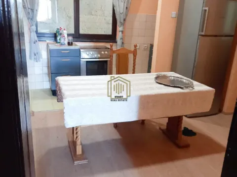 Izdavanje, trosoban stan, 85m², Dalmatinska ulica, Podgorica - image 8