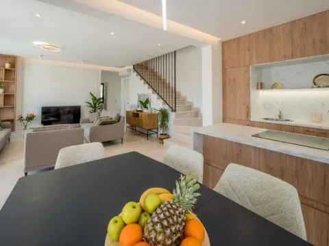 Prodaja, kuća, 250m², Mrčevac, Tivat - image 10