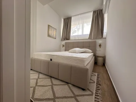 Izdavanje, dvosoban stan, 89m², Zelenika, Herceg Novi - image 8