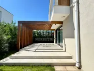 Izdavanje, kuća, 230m², Gornja Gorica, Podgorica - image 12