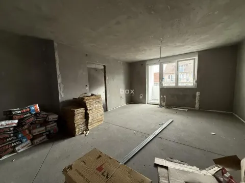 Prodaja, trosoban stan, 90m², Donja Vrežina, Niš - image 1