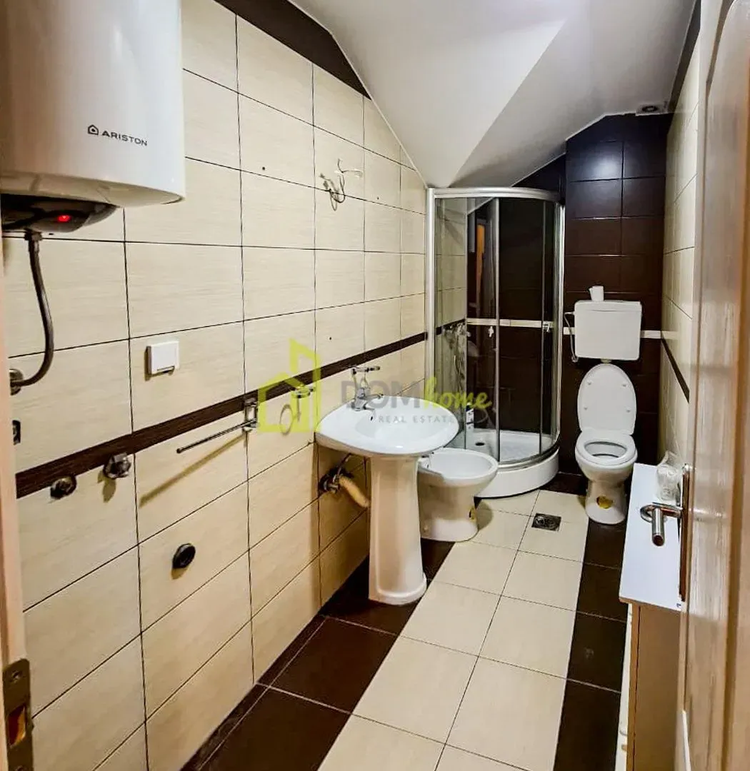 Izdavanje, trosoban stan, 100m², Zagorič, Podgorica