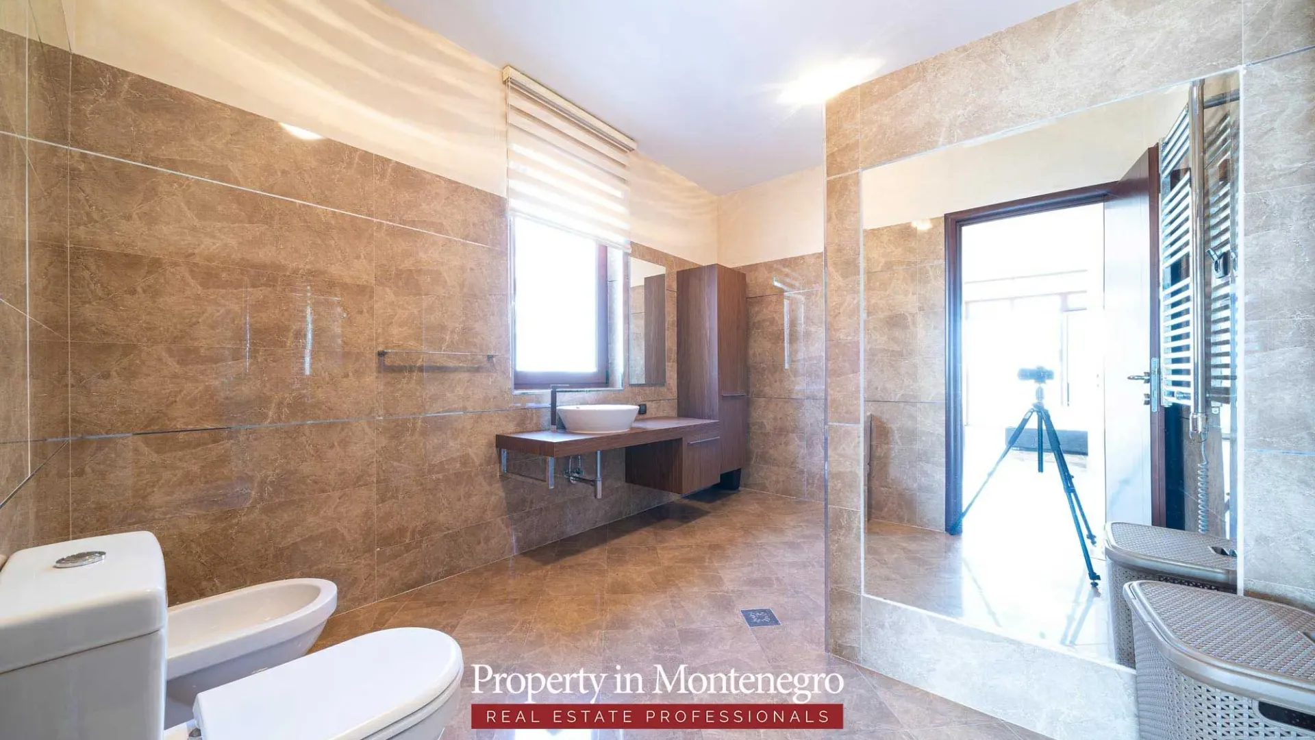 Sale, house, 971m², Petrovac, Budva