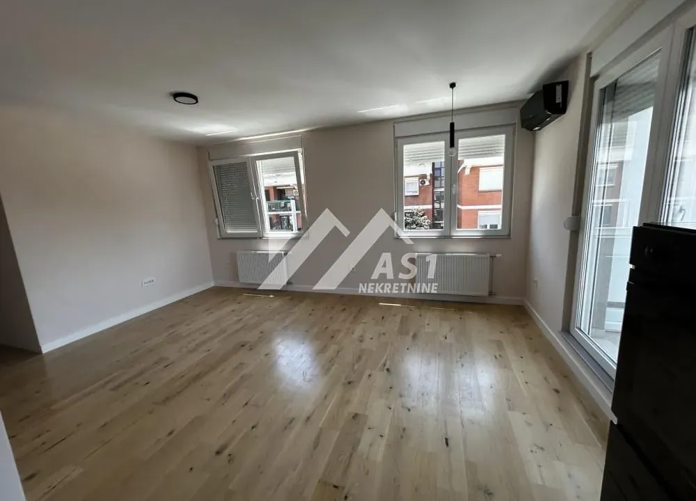 Izdavanje, trosoban stan, 60m², Telep, Novi Sad Sve Podlokacije