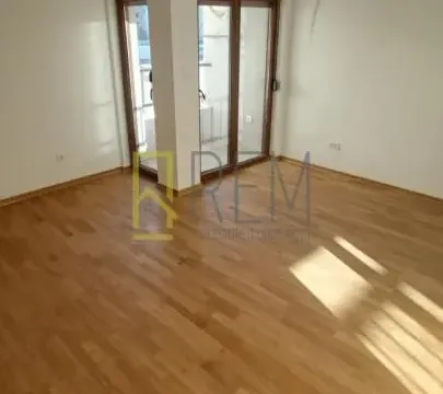 Prodaja, garsonjera, 31m², Stari Aerodrom, Podgorica - image 4