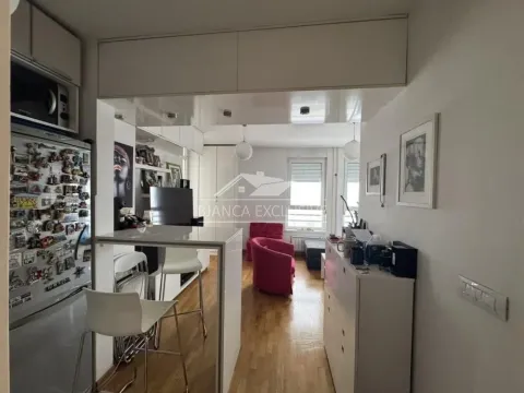 Prodaja, jednosoban stan, 31m², Belvil, Beograd - image 9