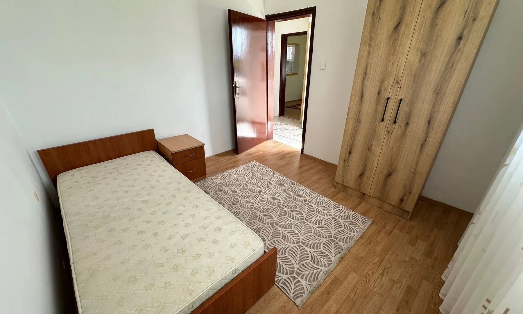Izdavanje, dvosoban stan, 60m², 1 maj, Podgorica