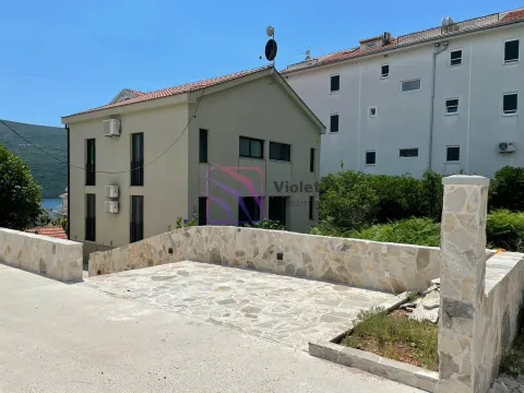 Prodaja, kuća, 110m², Đenovići, Herceg Novi - image 2