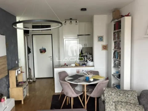 Stan in Uciteljsko Naselje