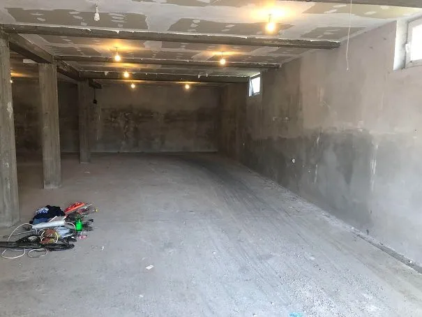 Izdavanje, poslovni prostor, 180m², Prijepolje, Srbija