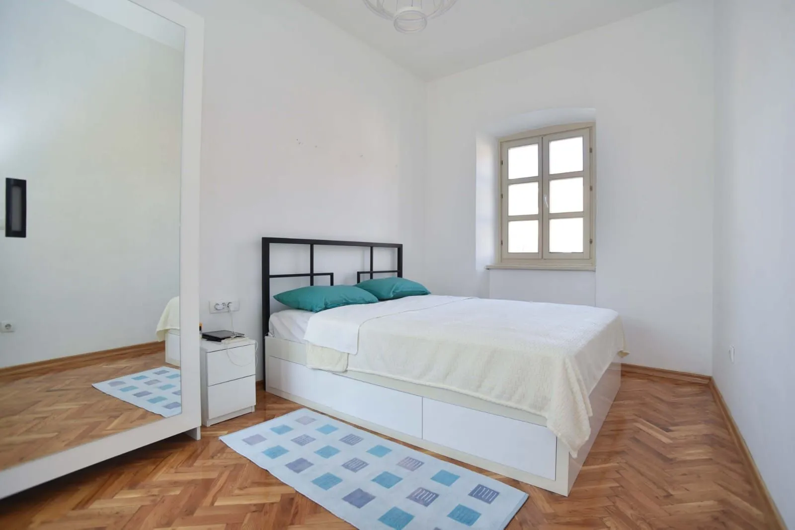Prodaja, trosoban stan, 86m², Stari Grad, Budva