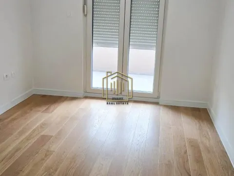 Izdavanje, dvosoban stan, 72m², Central Point, Podgorica - image 10