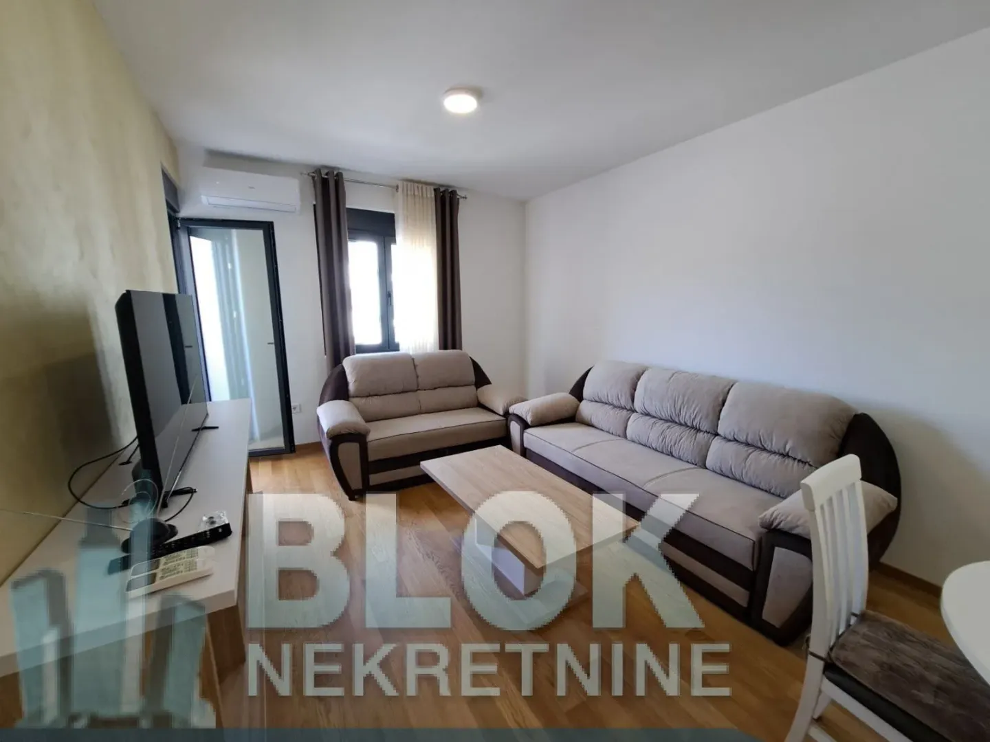 Izdavanje, jednosoban stan, 50m², New City, Podgorica