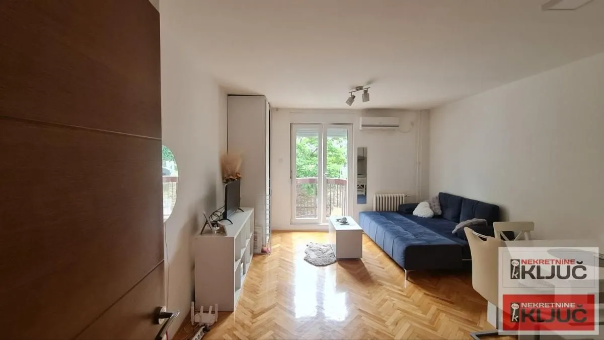Rent, studio apartment, 27m², Grbavica, Novi Sad Sve Podlokacije