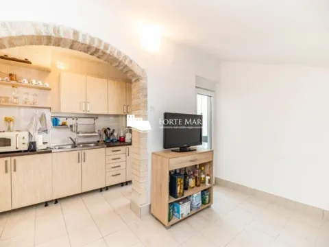 Prodaja, trosoban stan, 94m², Herceg Novi, Crna Gora - image 10