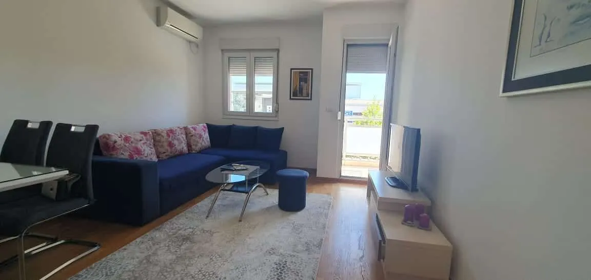 Izdavanje, jednosoban stan, 44m², City Kvart, Podgorica