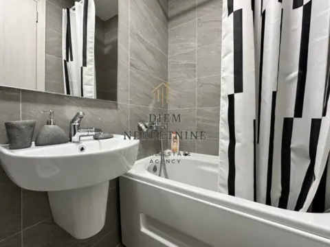 Izdavanje, garsonjera, 33m², City Kvart, Podgorica - image 8