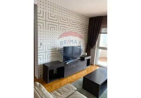 Izdavanje, stan, 54m², Centar, Bar - image 10