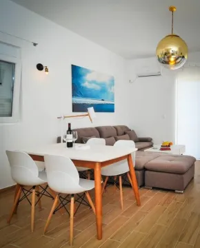 Rent, two bedroom apartment, 95m², Mrčevac, Tivat - image 2
