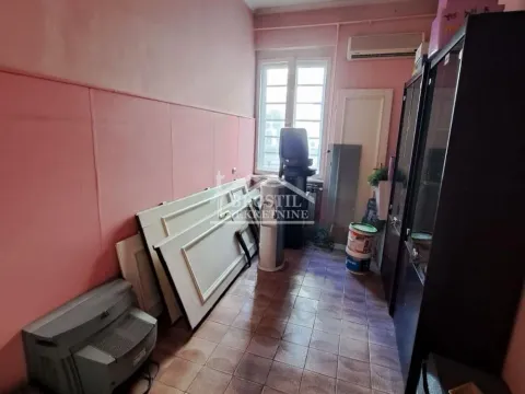 Izdavanje, poslovni prostor, 79m², Stari Grad, Beograd - image 7