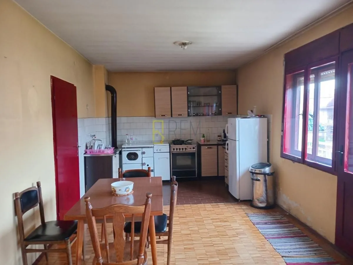 Prodaja, trosoban stan, 90m², Zagorič, Podgorica