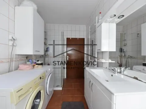 Sale, house, 495m², Begeč, Novi Sad Sve Podlokacije - image 14