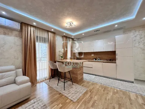 Izdavanje, dvosoban stan, 85m², Stara Varoš, Podgorica - image 3