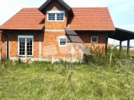 Prodaja, kuća, 253m², Zemun Ugrinovci, Zemun Sve Podlokacije - image 8