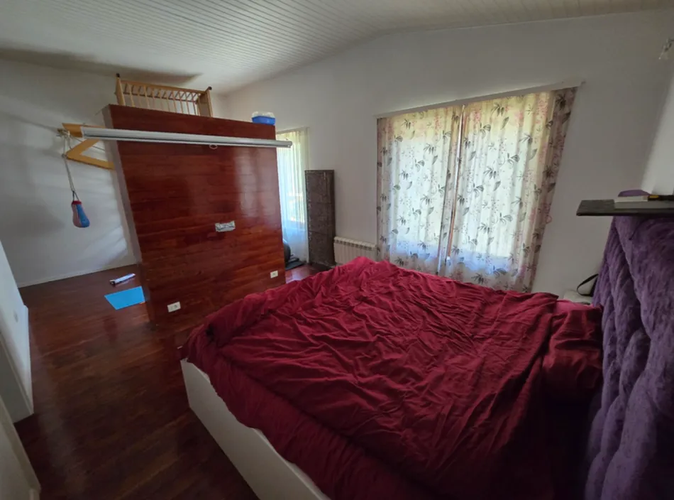 Izdavanje, kuća, 160m², Mirac, Kotor