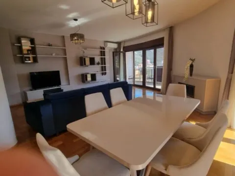 Sale, two bedroom apartment, 130m², Bečići, Budva