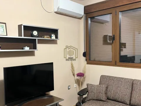 Rent, two bedroom apartment, 65m², Pejton, Podgorica - image 2