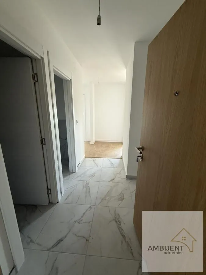 Izdavanje, trosoban stan, 69m², Nova Pazova, Stara Pazova