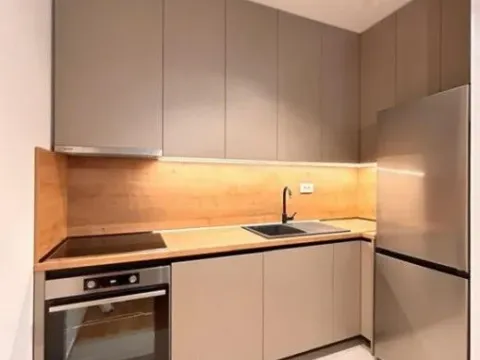 Izdavanje, jednosoban stan, 45m², City Kvart, Podgorica