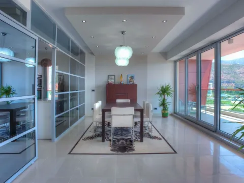 Sale, three bedroom apartment, 195m², Budva, Crna Gora - image 20