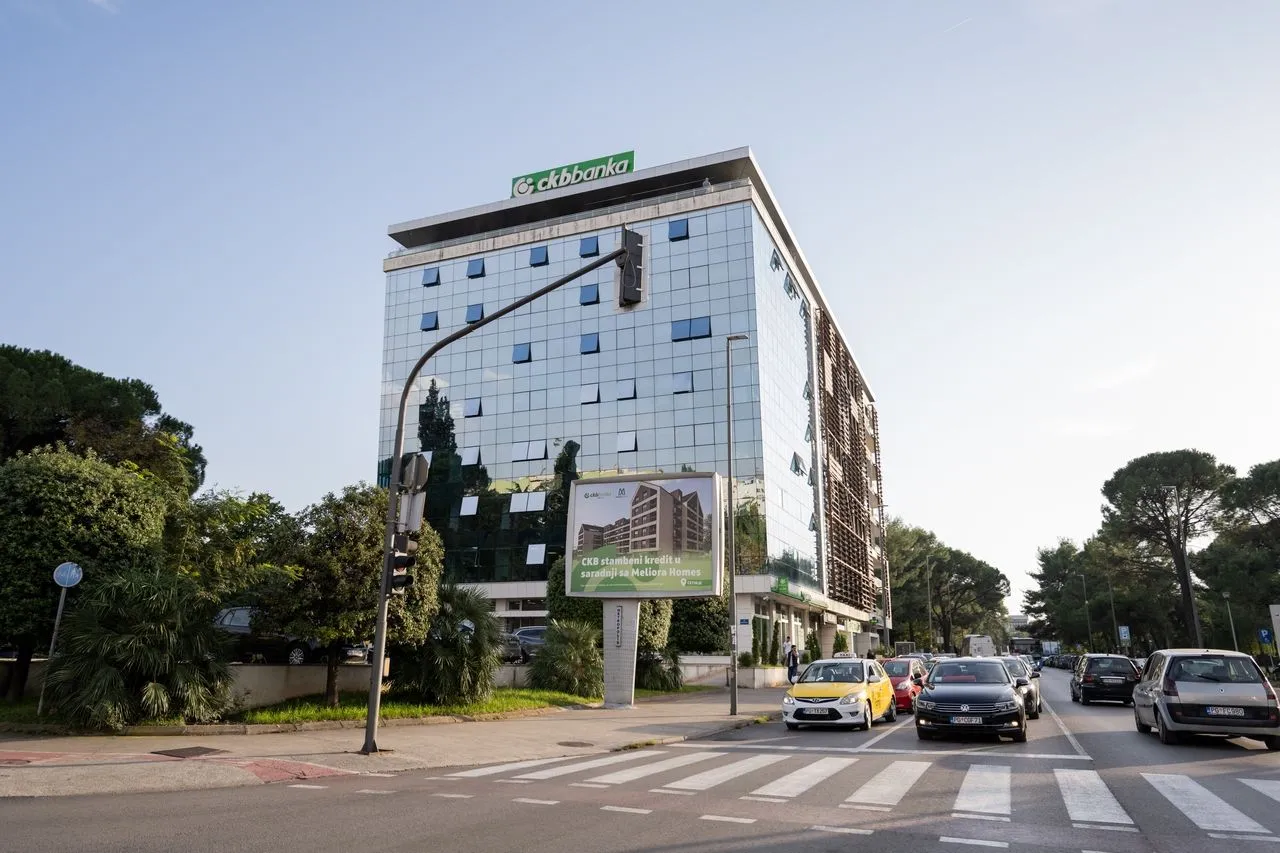 Prodaja, stan, 220m², Preko Morače, Podgorica