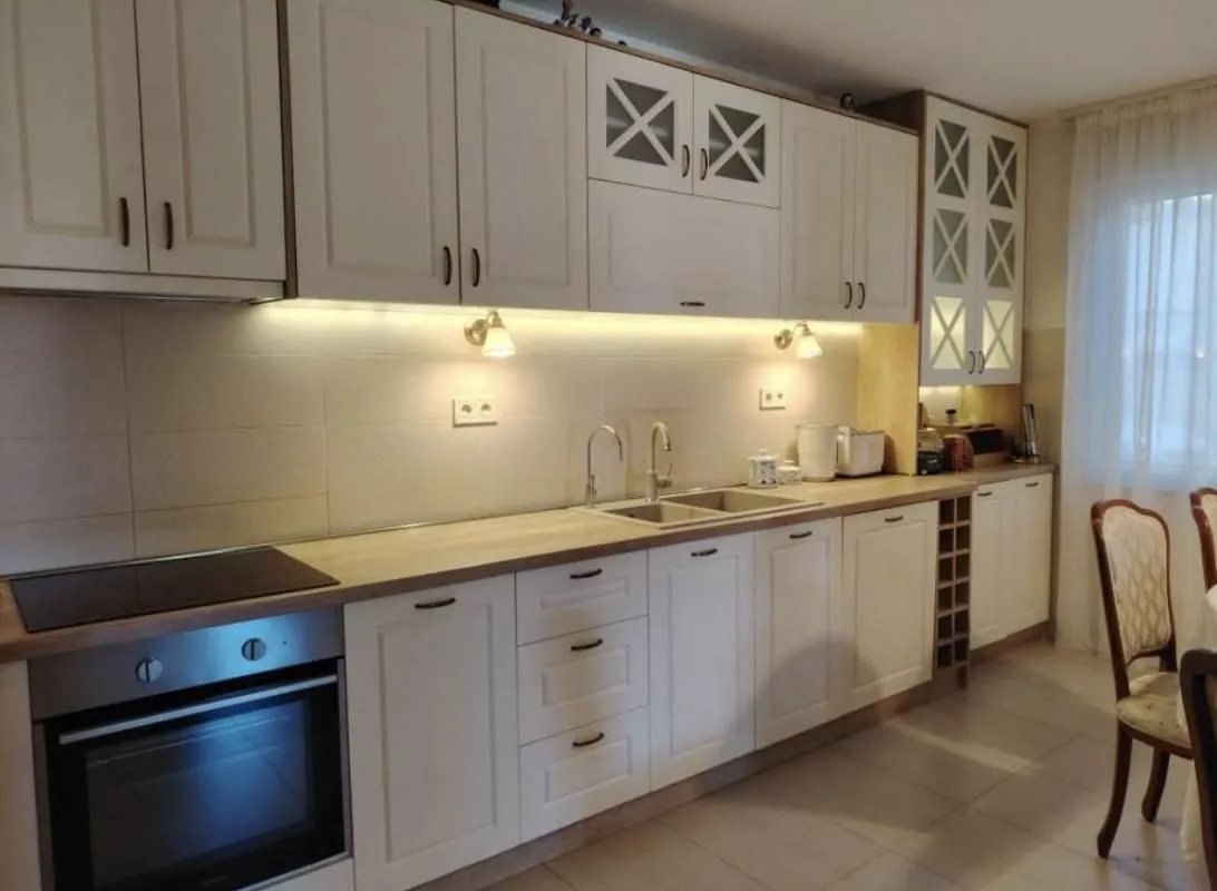 Sale, three bedroom apartment, 121m², Petrovac, Budva