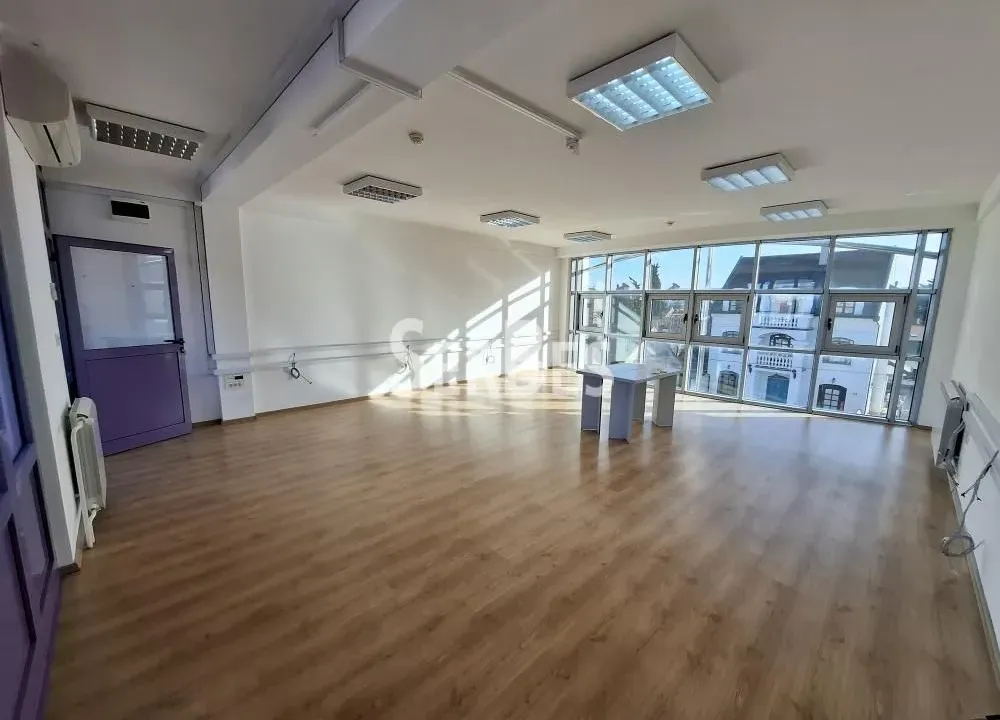 Rent, office space, 500m², Adamovićevo Naselje, Novi Sad Sve Podlokacije