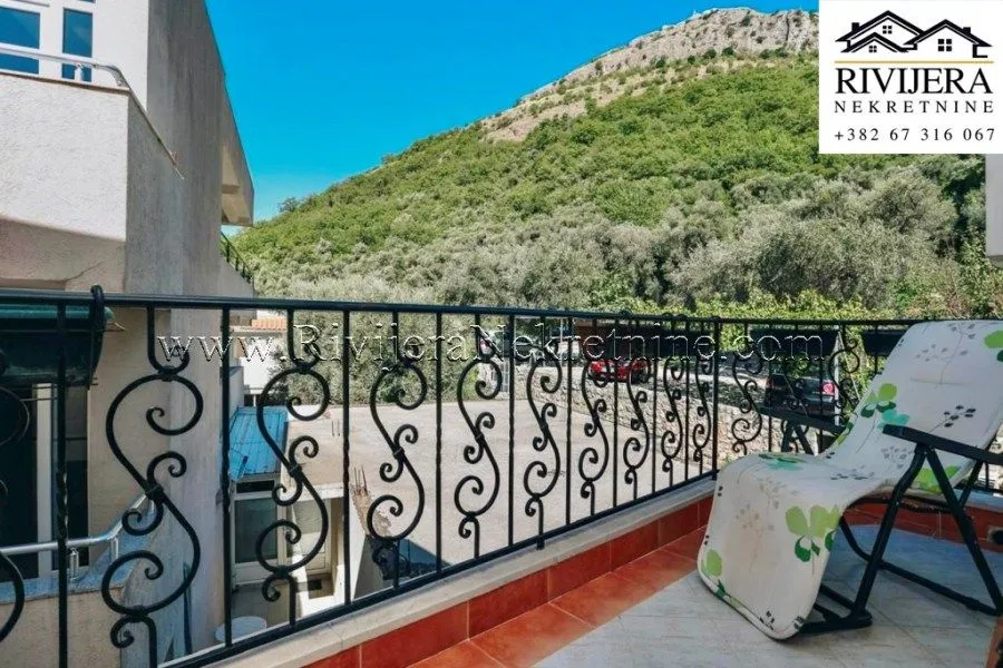 Sale, four bedroom apartment, 82m², Sveti Stefan, Budva