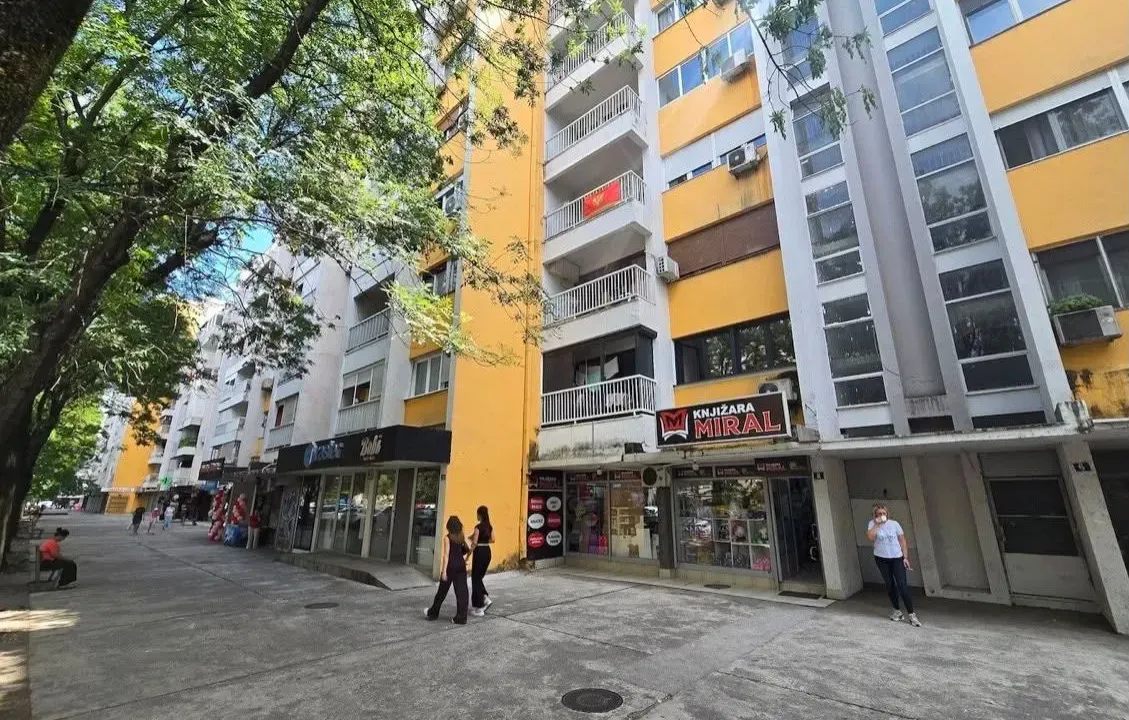 Sale, two bedroom apartment, 71m², Pejton, Podgorica