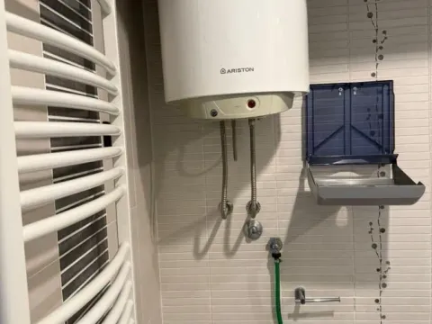 Izdavanje, poslovni prostor, 145m², Južni Bulevar, Vračar Sve Podlokacije - image 17