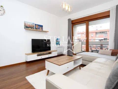 Izdavanje, dvosoban stan, 69m², Master Kvart, Podgorica - image 3